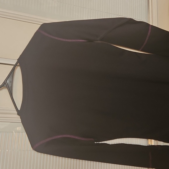 Cabela's Women's Base Layer Shirt - Picture 4 of 5